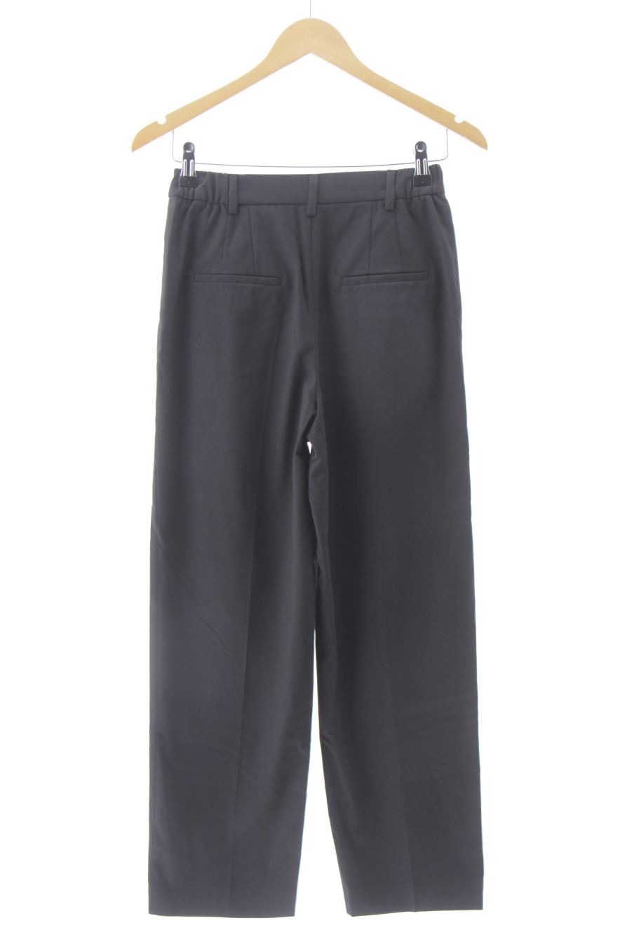 Pantalón de Zara de la talla XS, de color negro