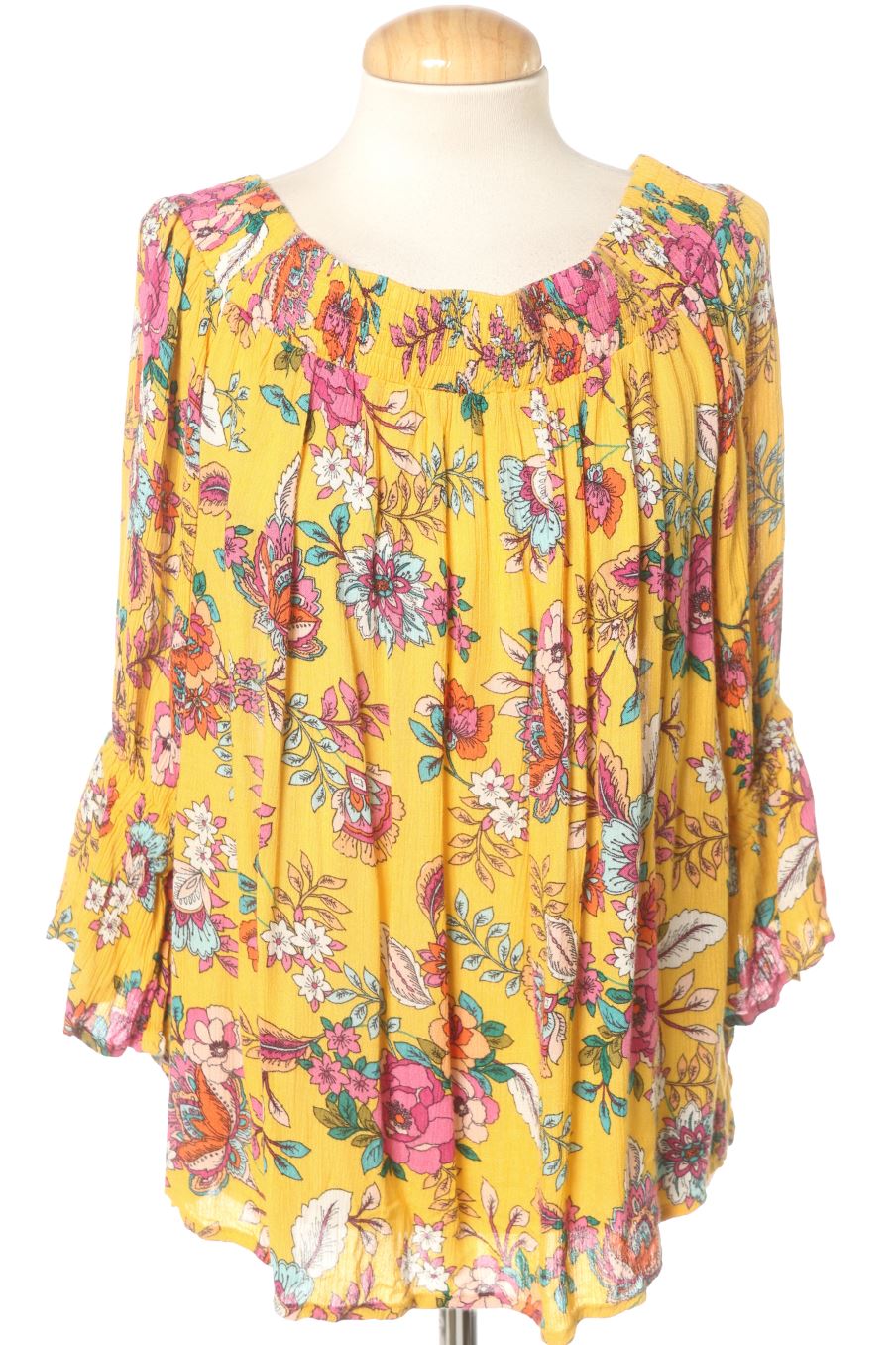 Blusa de manga larga de A.N.A. A New Approach de la talla M, de color amarillo