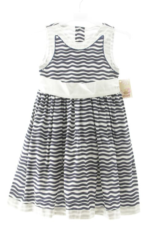 Aufwändiges Kleid