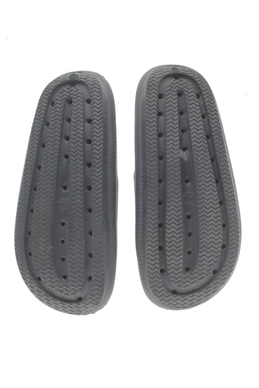 Chanclas de Xti de la talla 40, de color negro de