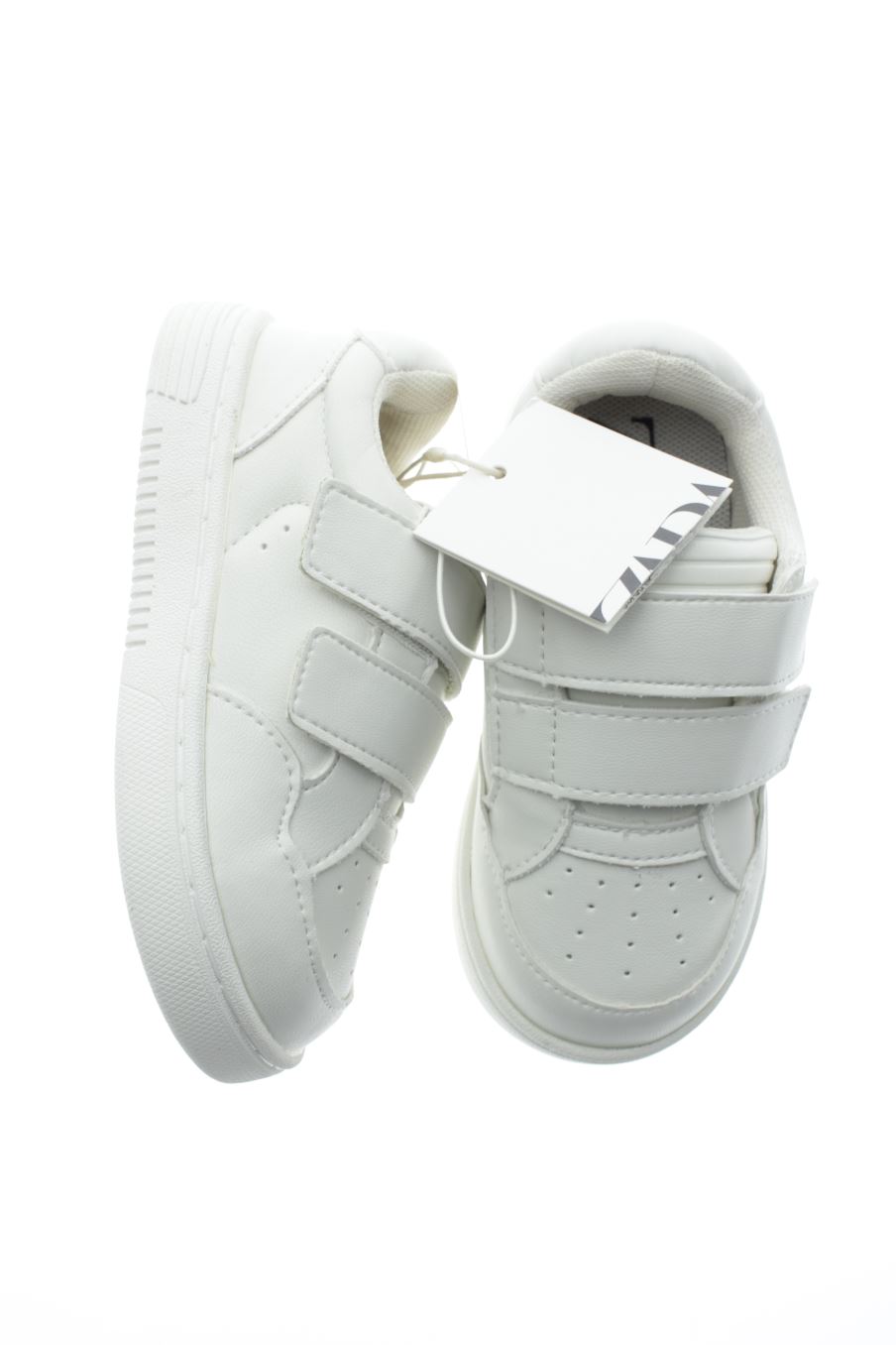 Zapatillas de Zara de la talla 24 con etiqueta