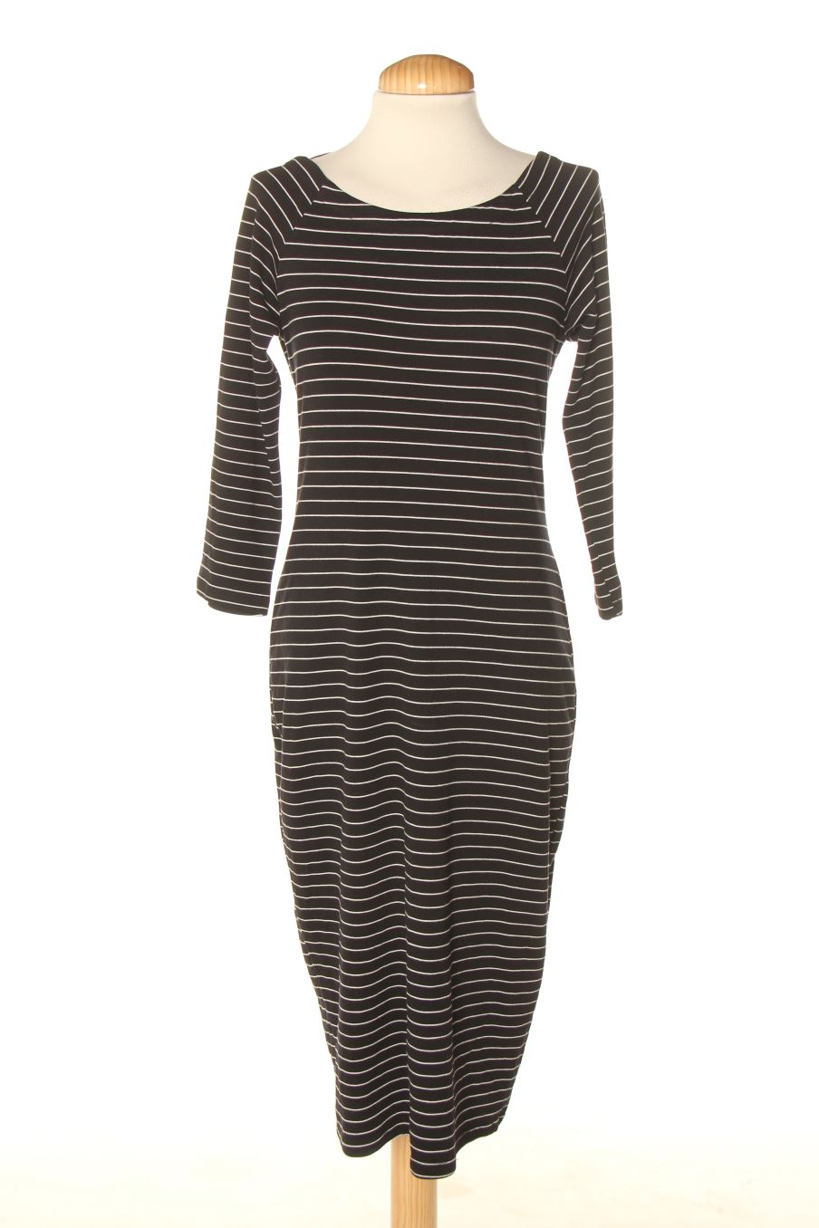 Robe casual trf (ZARA) de la taille L, de couleur rayures