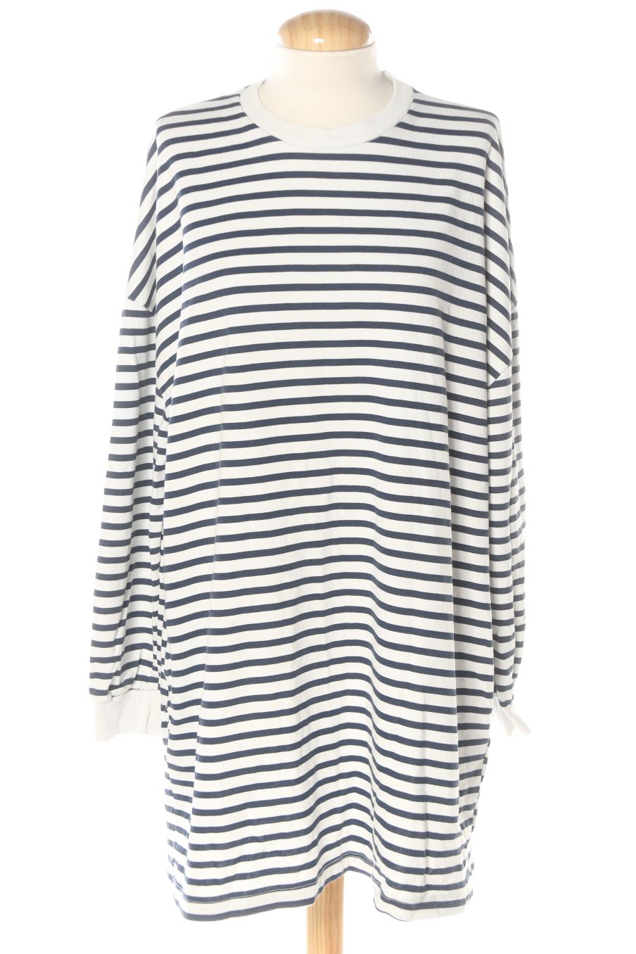 Vestito casual de Stradivarius de la talla L, de color righe