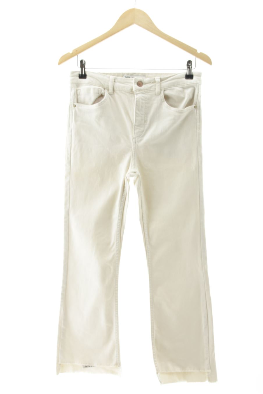 Jeans Zara de la taille 40, de couleur beige de denim