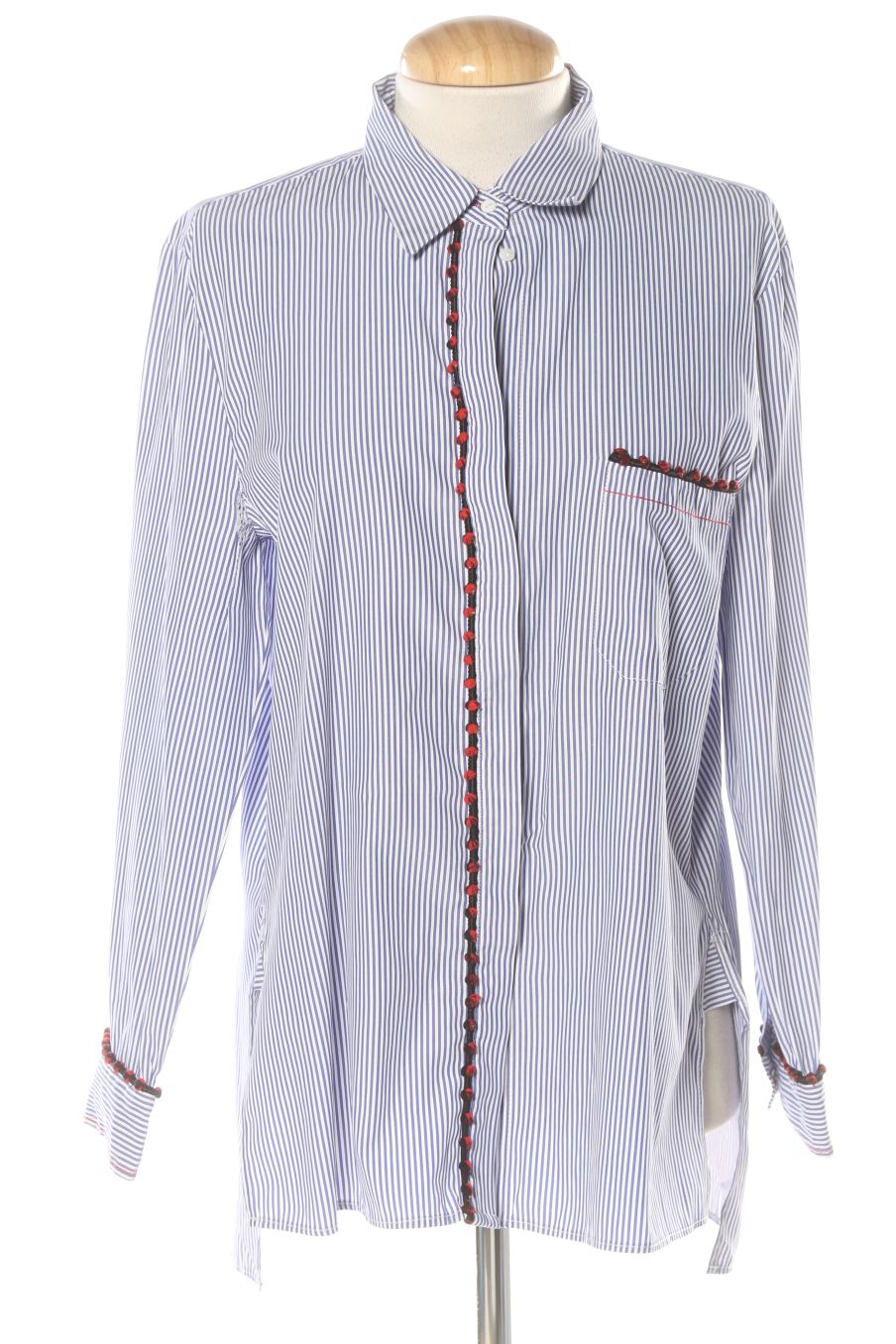 T-shirt Zara de la taille M, de couleur rayures
