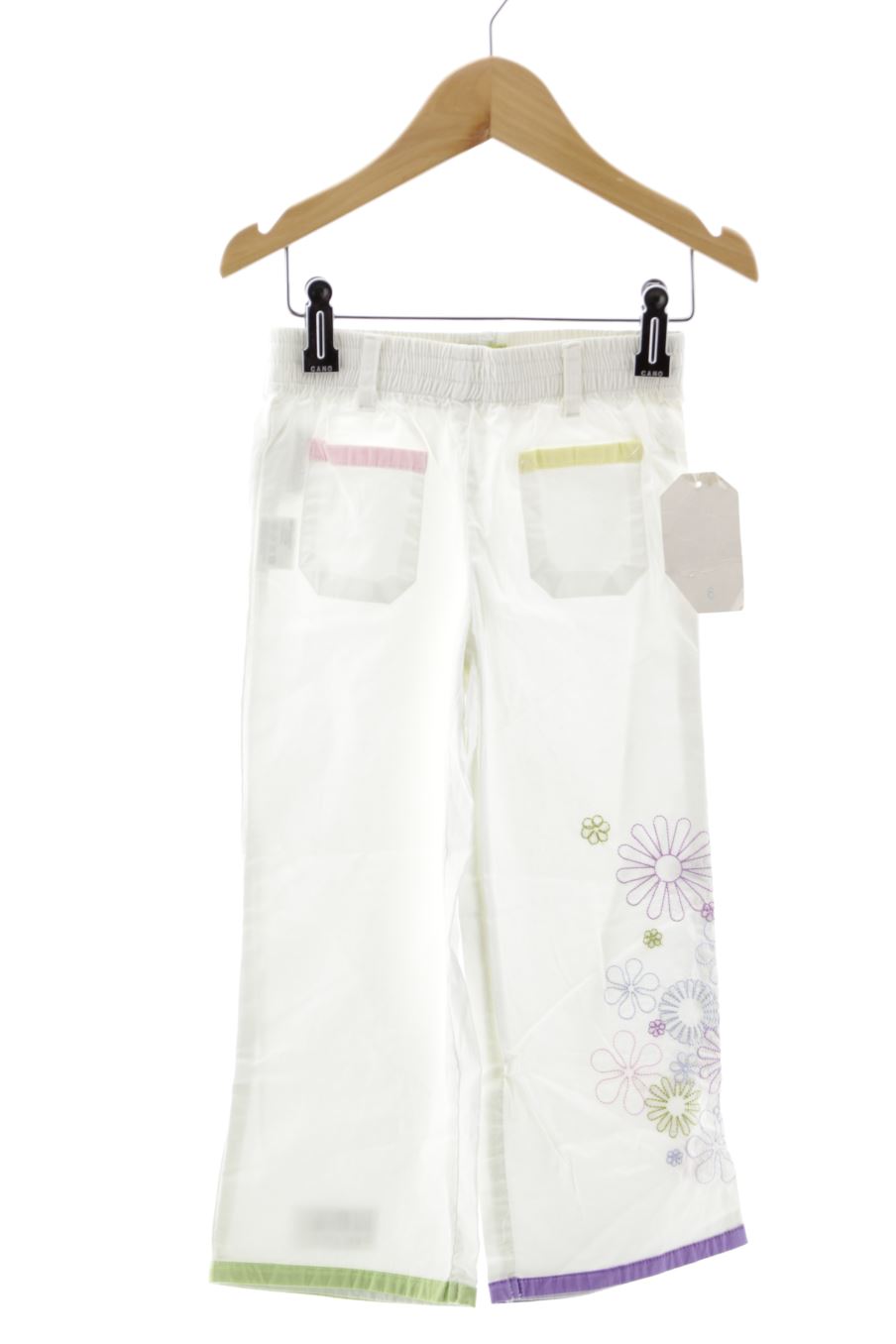 Pantalon AKR Kids de la taille 5 ans avec une étiquette