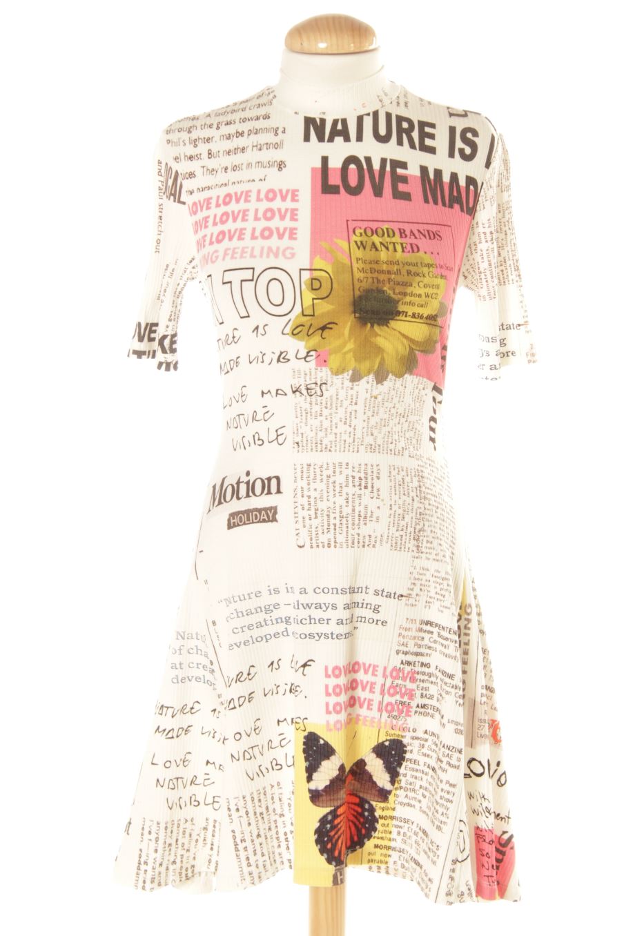 Robe casual Desigual de la taille M, de couleur imprimés