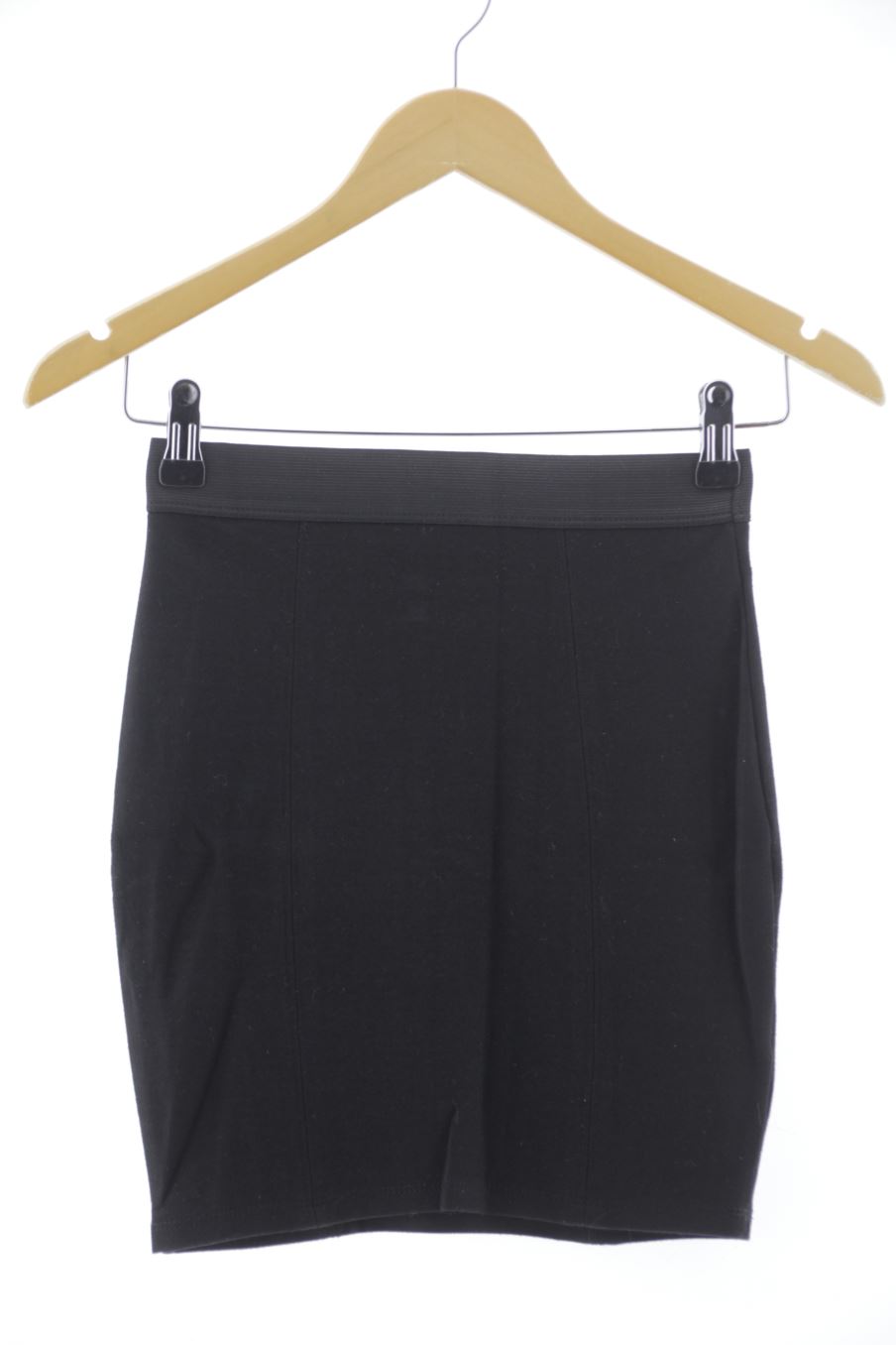 Falda de Pull & Bear de la talla M, de color negro