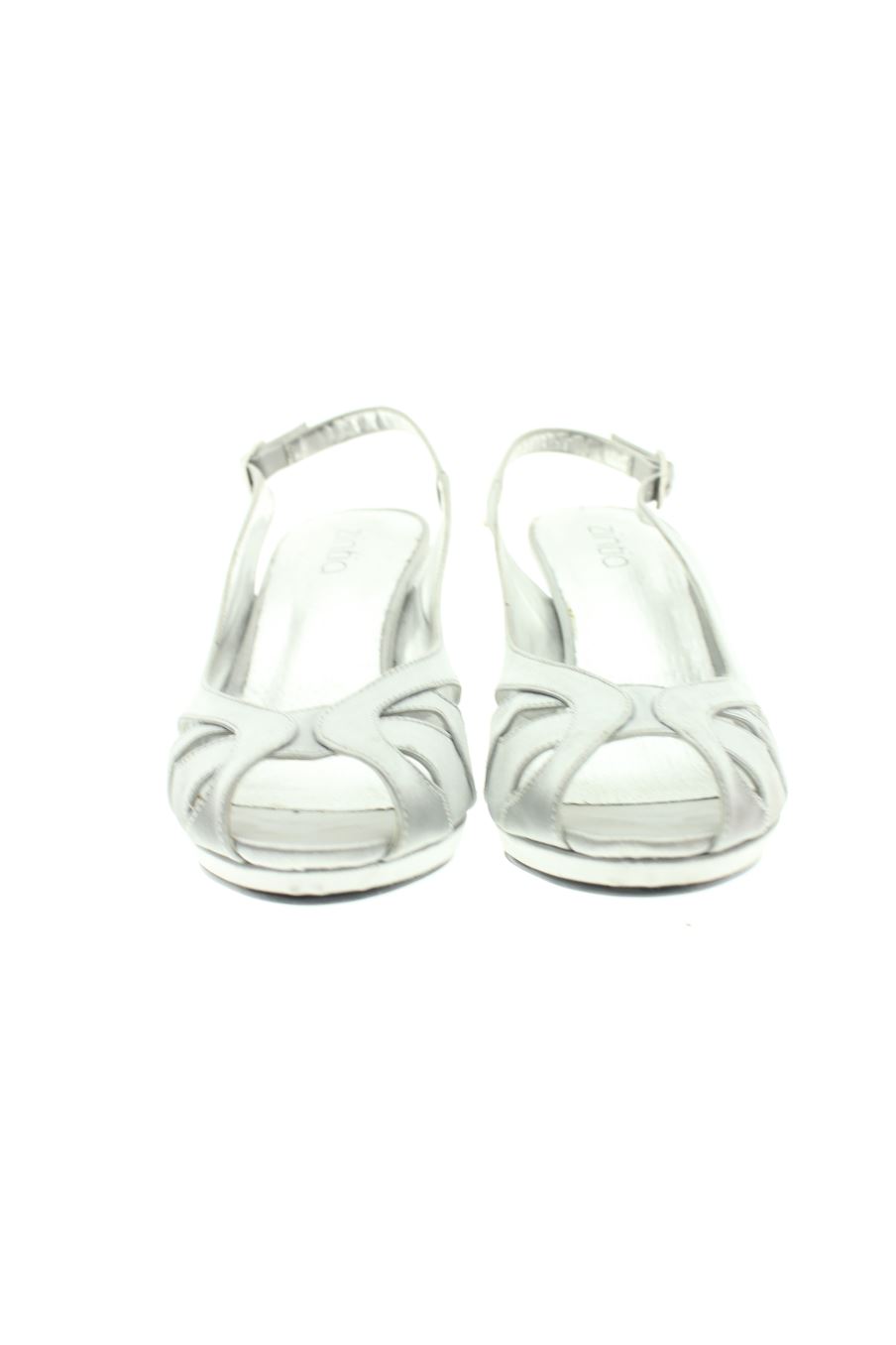 Sandalias tacon de Zintia de la talla 37, de color gris de
