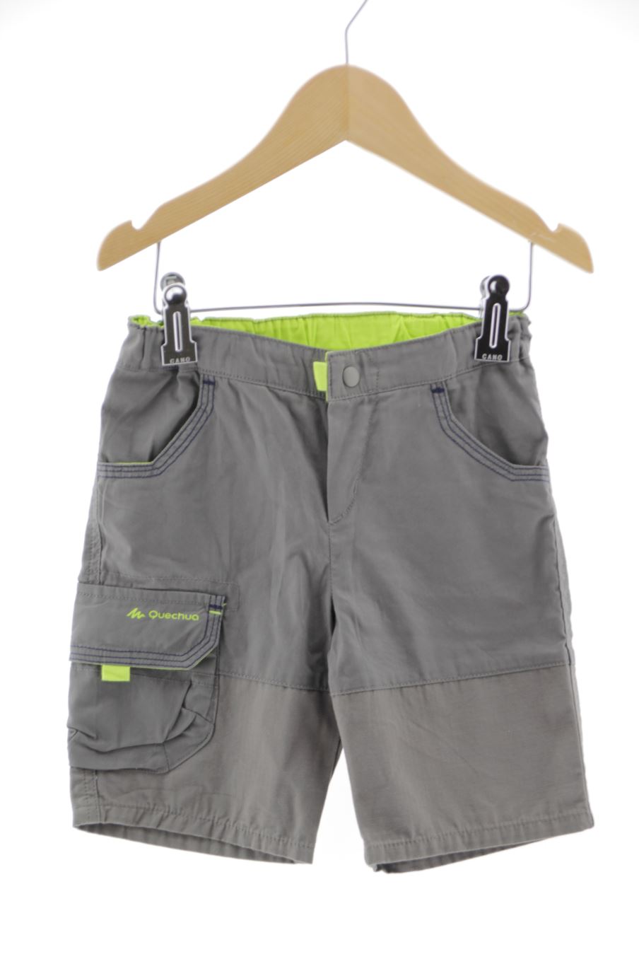 Short Quechua (DECATHLON) de la taille 3 ans de seconde main