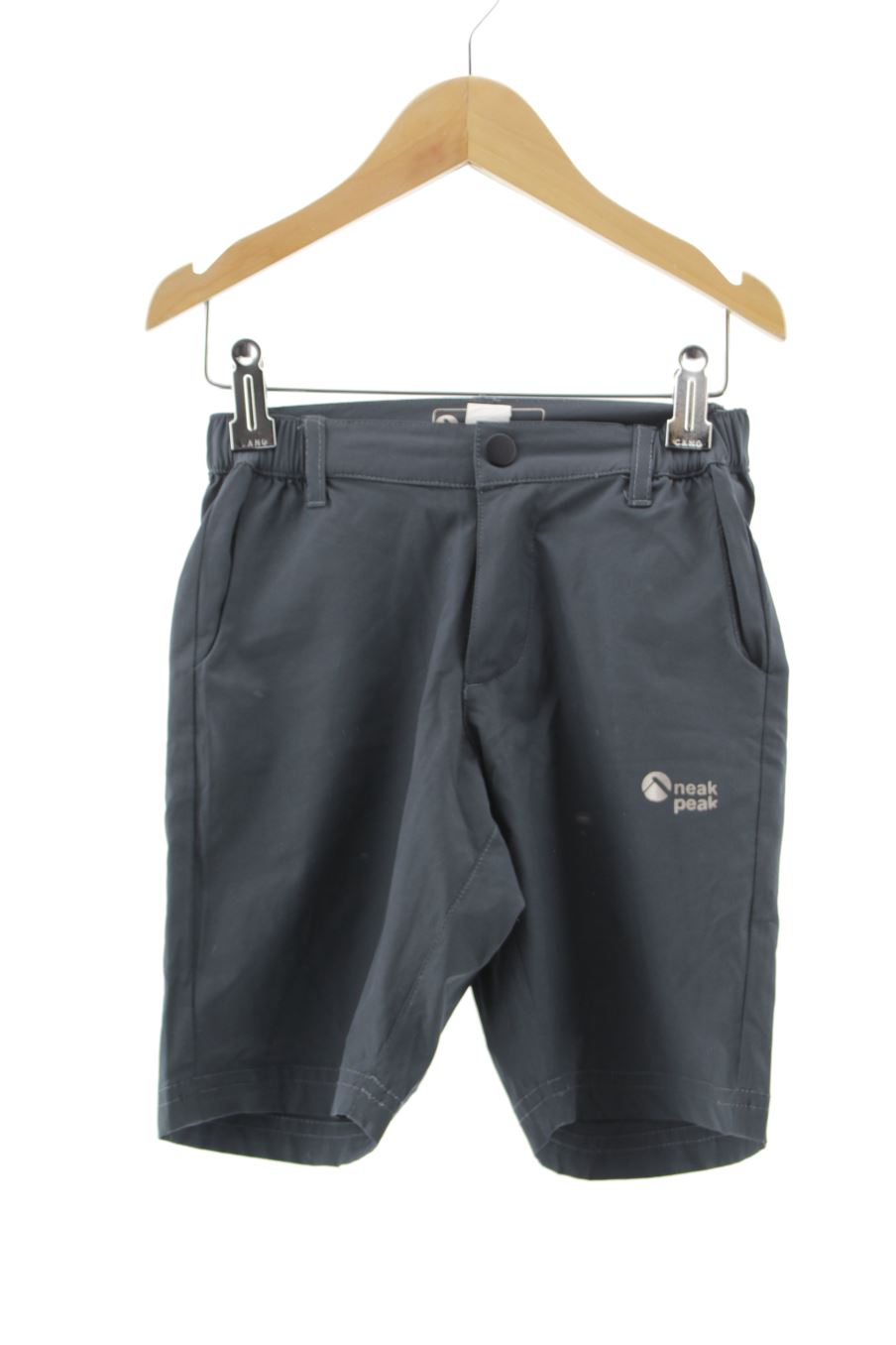 Pantalon corto de Neak peak de la talla 6 años de segunda mano