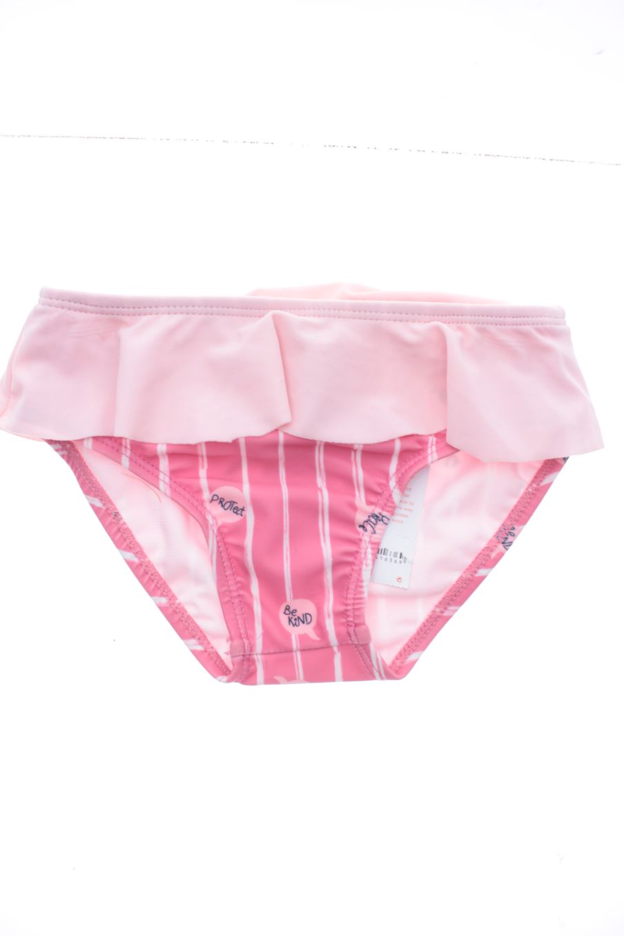 Maillot de bain ZY Baby de la taille 18 mois avec une étiquette
