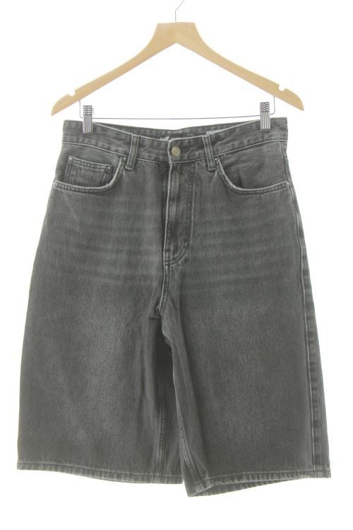 Pantalón corto