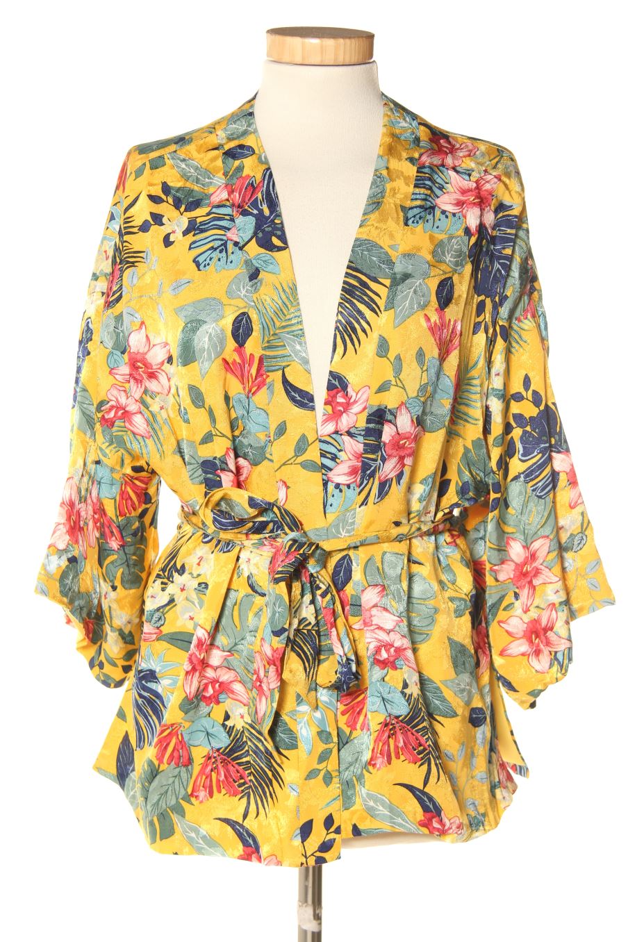 Kimono de Bershka de la talla XS, de color flores
