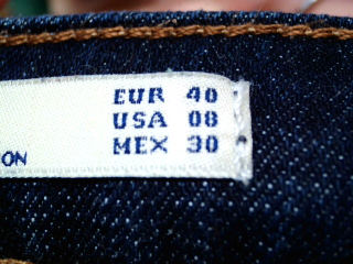Vaqueros de Zara de la talla 40, de color azul de ropa vaquera