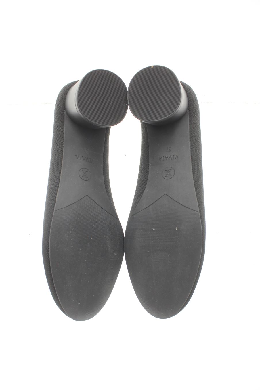 Zapatos de tacon de vivaia de la talla 37, de color negro de