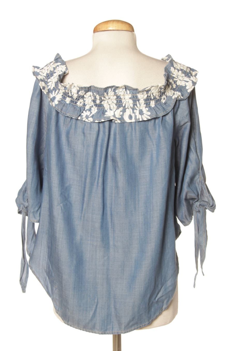 Blusa de manga corta de salsa de la talla S, de color azul