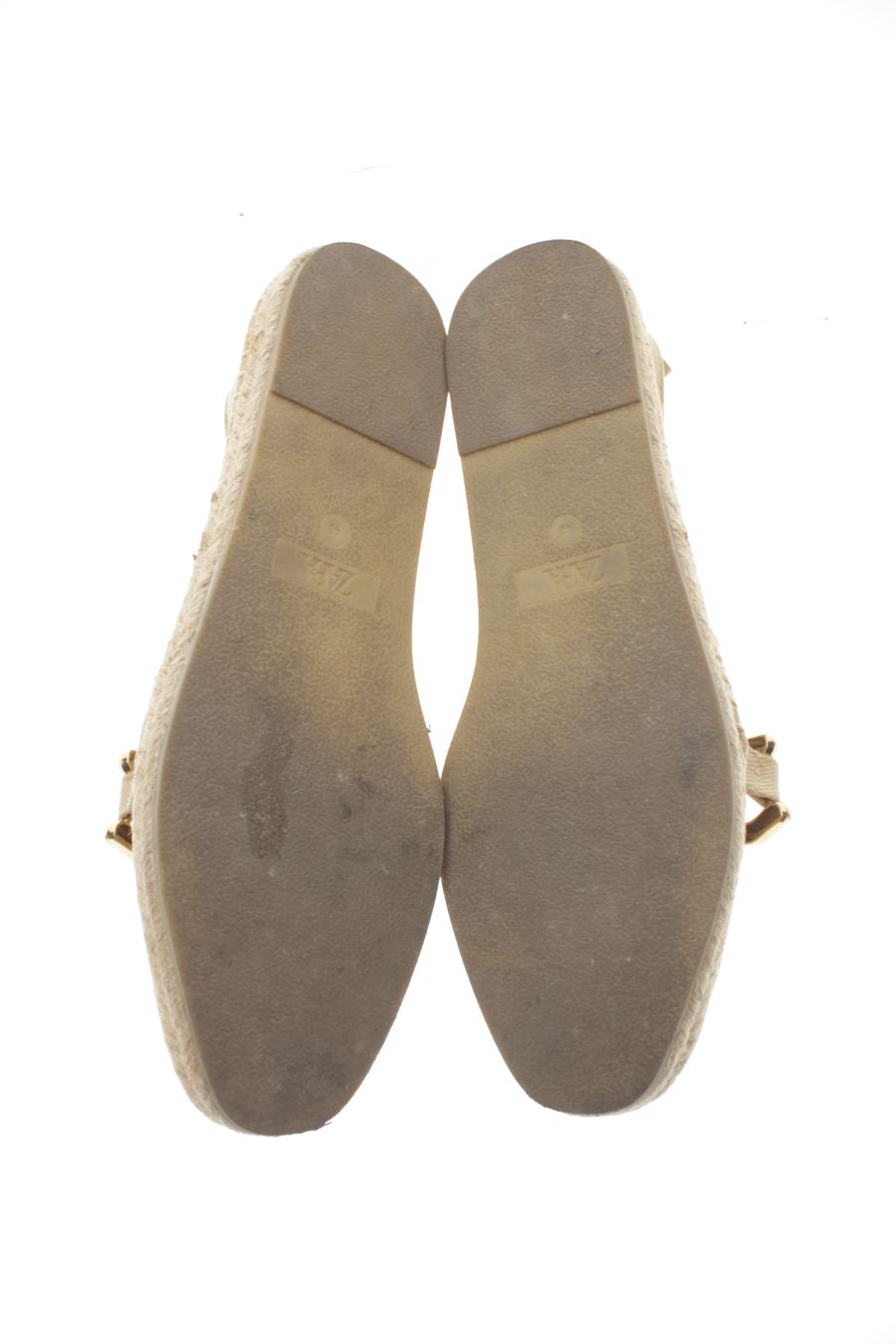 Zapatos planos de Zara de la talla 40, de color beige de