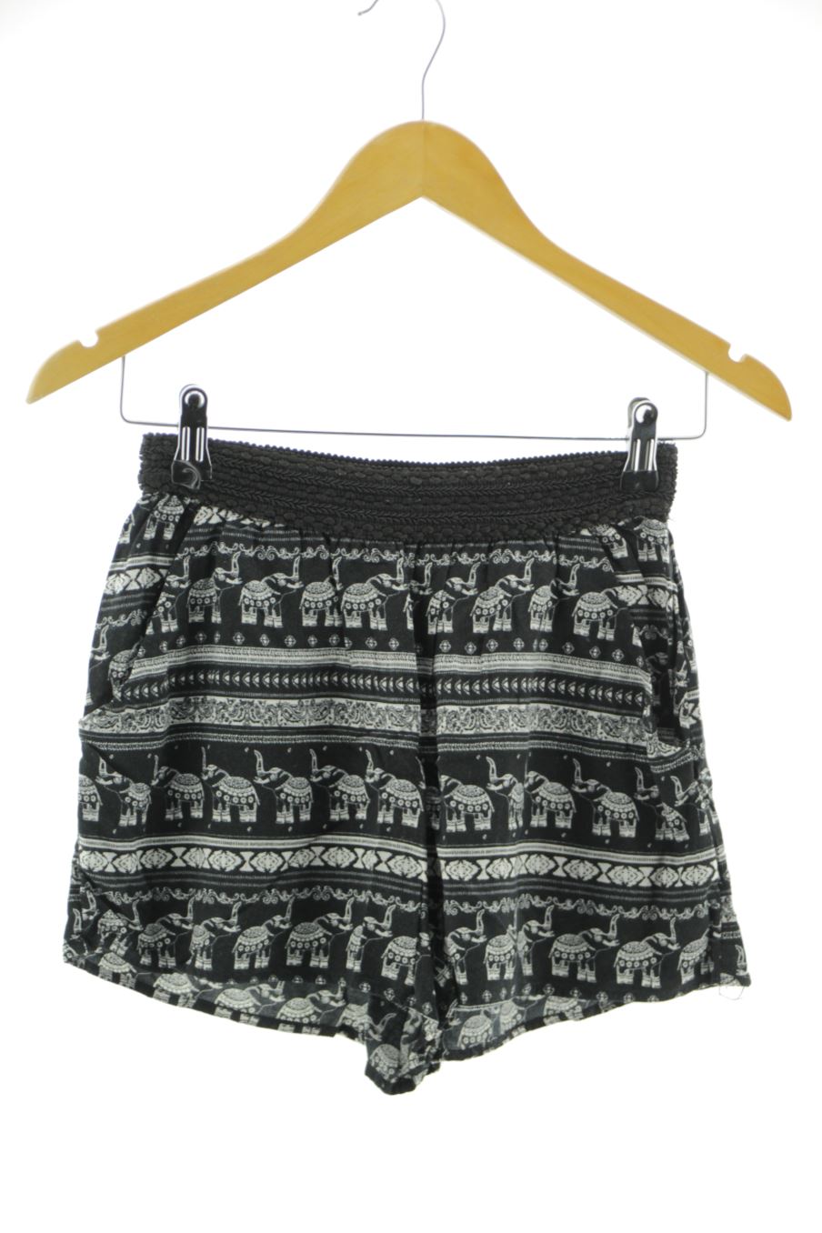 Shorts H&M by Coachella de la taille 34, de couleur noir