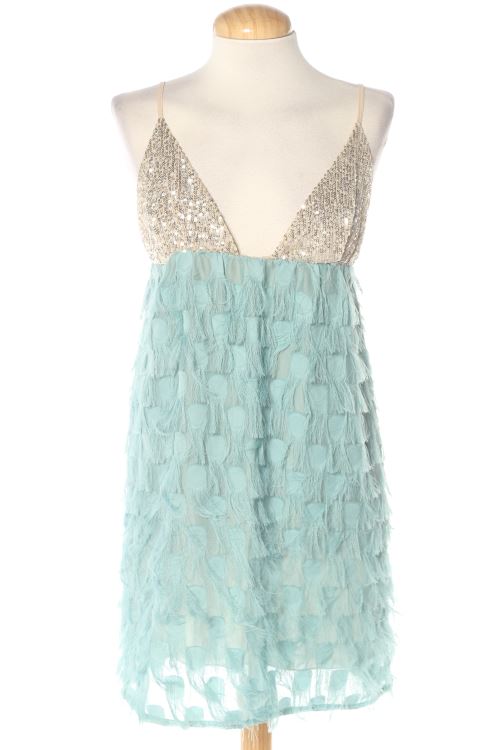 Aufwändiges Kleid