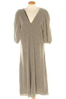 Vestido casual M PERCENTIL, foto 1 de 2