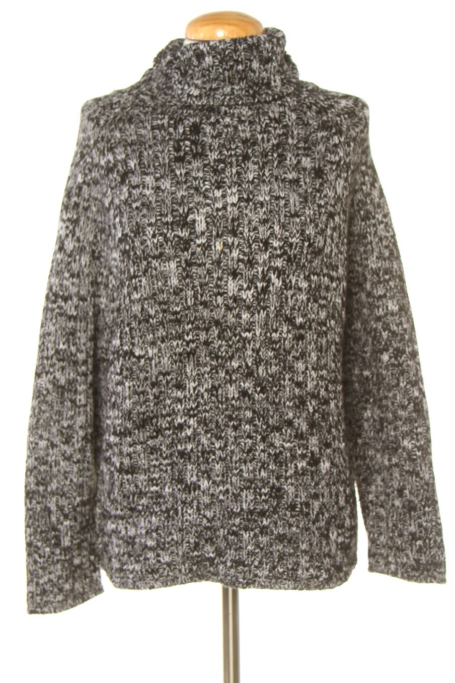 Pull Fishbone de la taille L, de couleur imprimés
