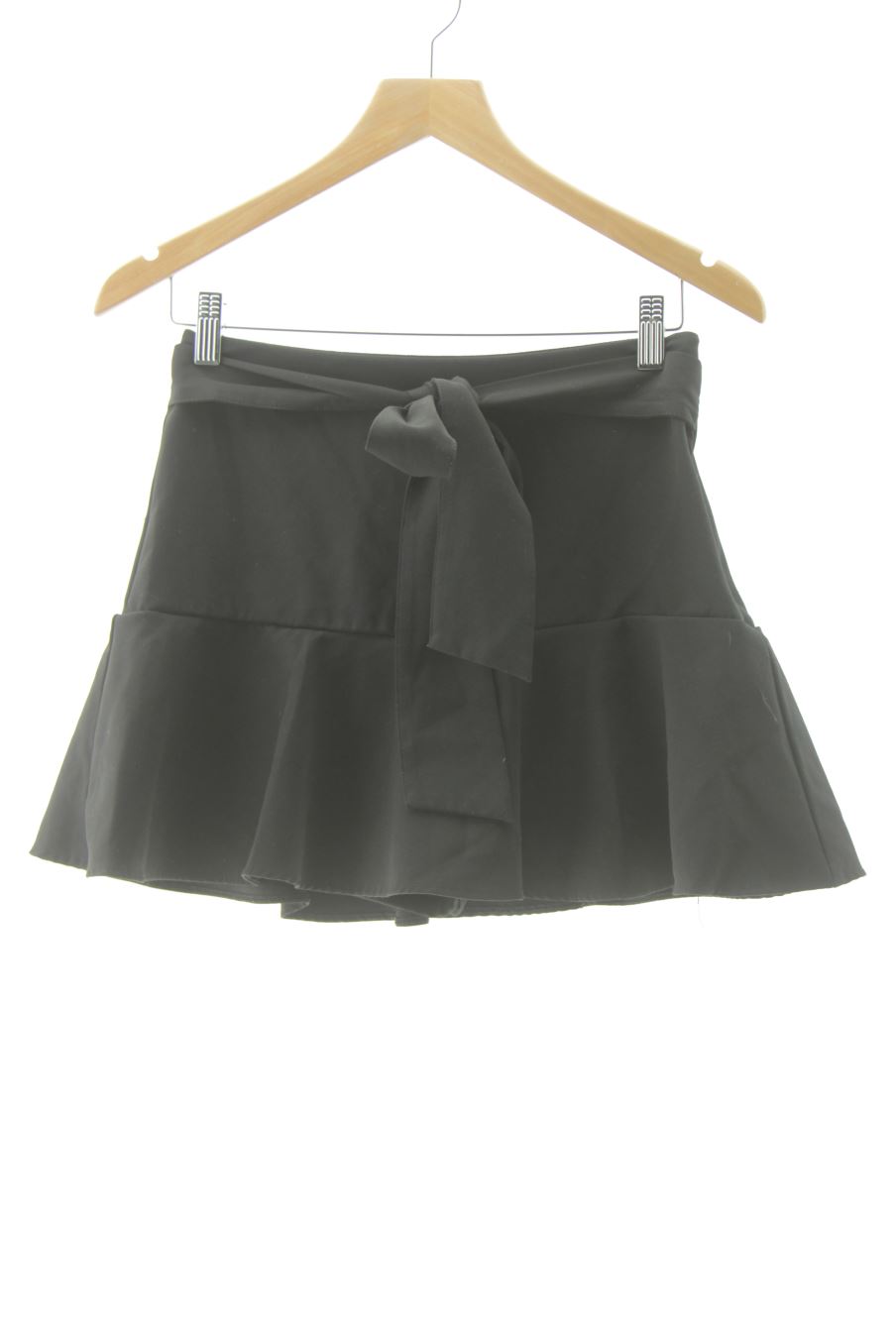 Falda de Zara de la talla S, de color negro