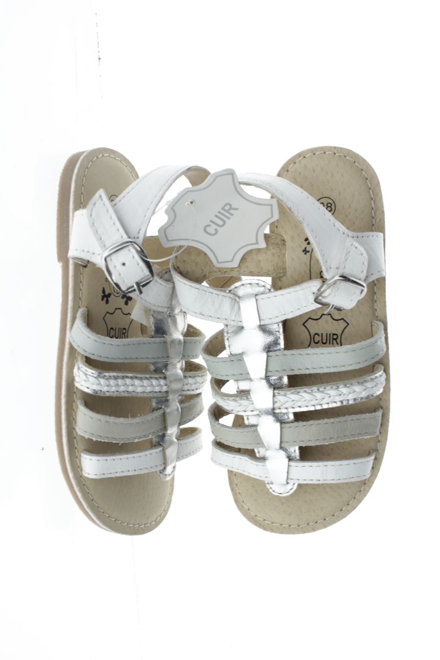 Sandalias de Cyriane de la talla 28 con etiqueta