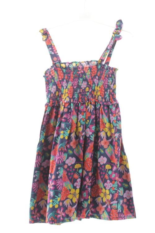 Aufwändiges Kleid