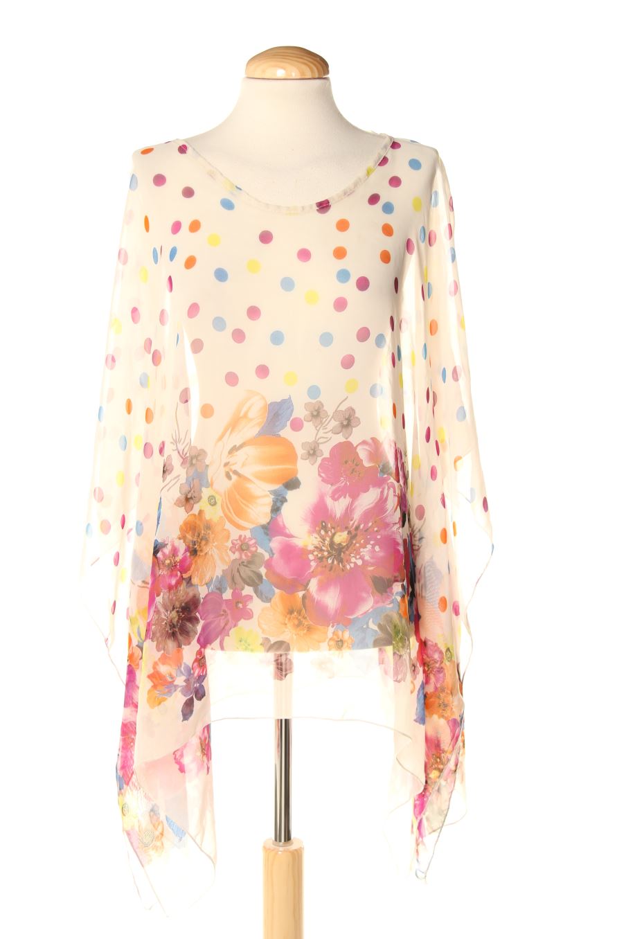 Blusa de manga corta de Nadia León de la talla XL, de color estampado