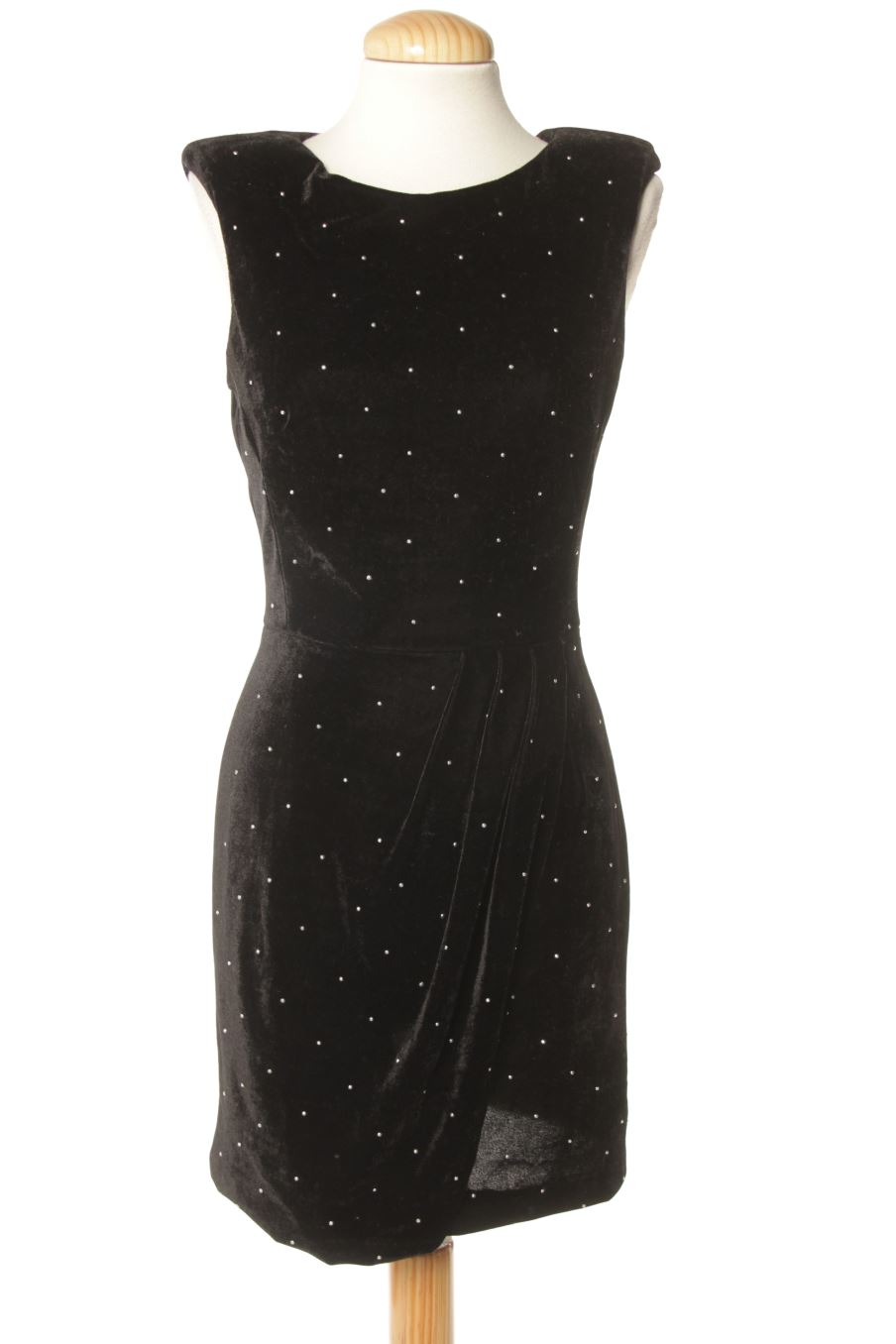 Robe Zara de la taille S de couleur noir de velours