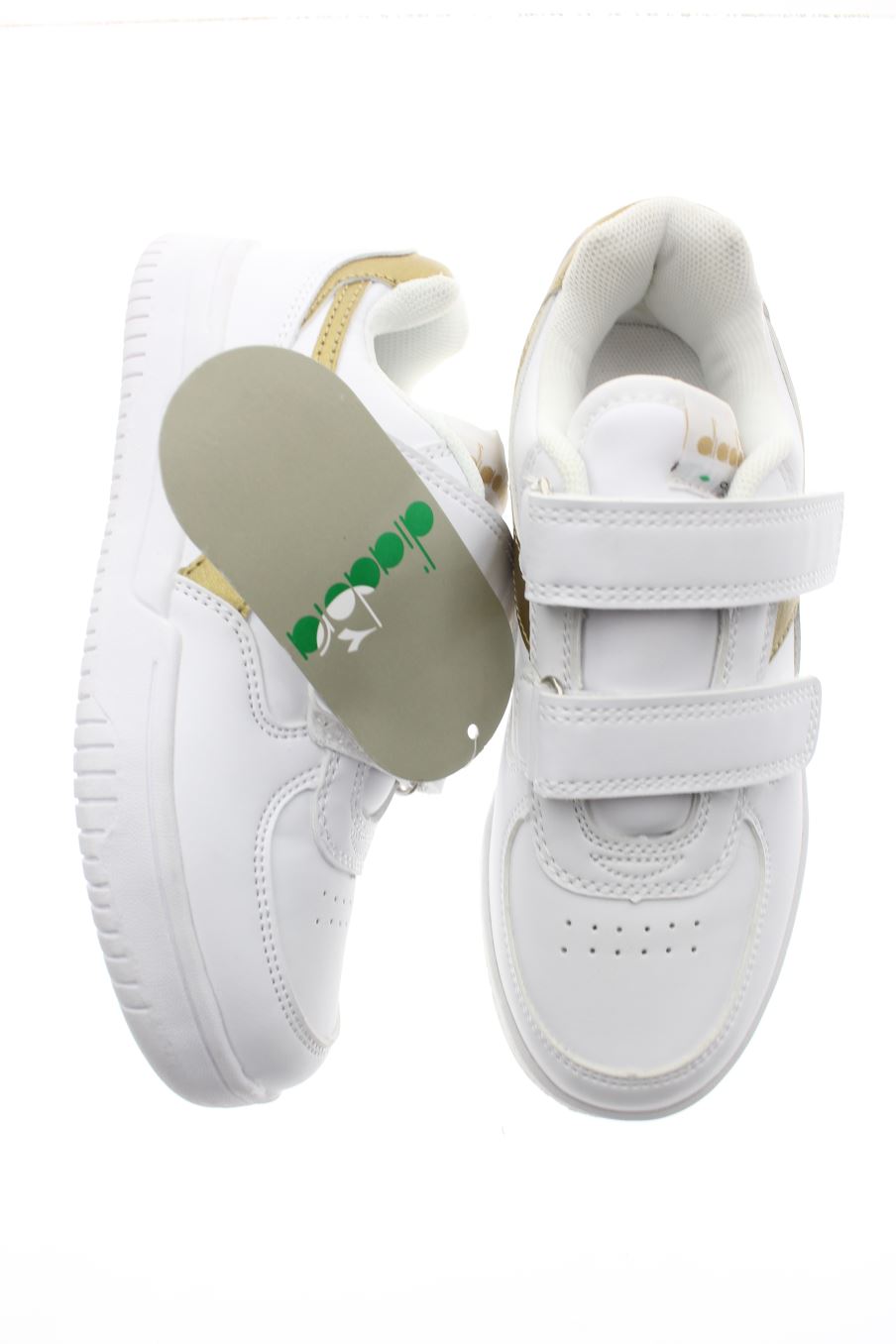 Zapatillas de Diadora de la talla 32 con etiqueta