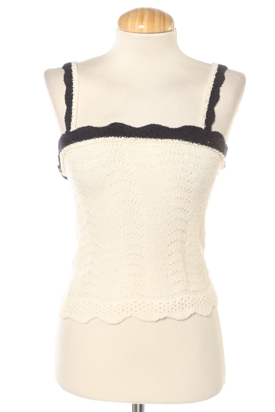 Top de Zara de la talla S, de color blanco
