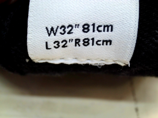 Jeans von ASOS Größe 42, Farbe Schwarz, aus Jeanskleidung für