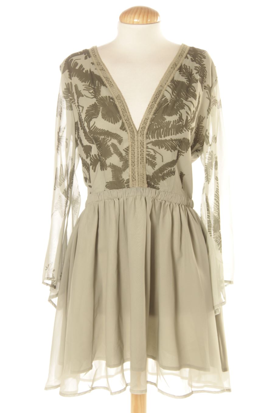 Robe casual YOHERS de la taille M, de couleur vert