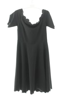 Aufwändiges Kleid 164 PERCENTIL
