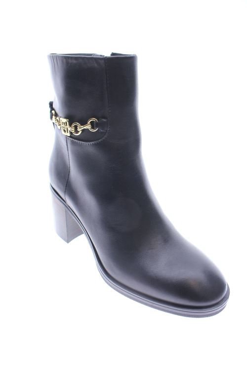 Botas