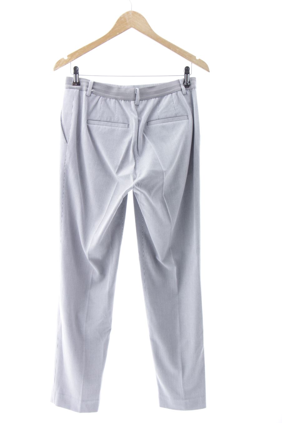 Pantalón de Uniqlo de la talla 38, de color rayas