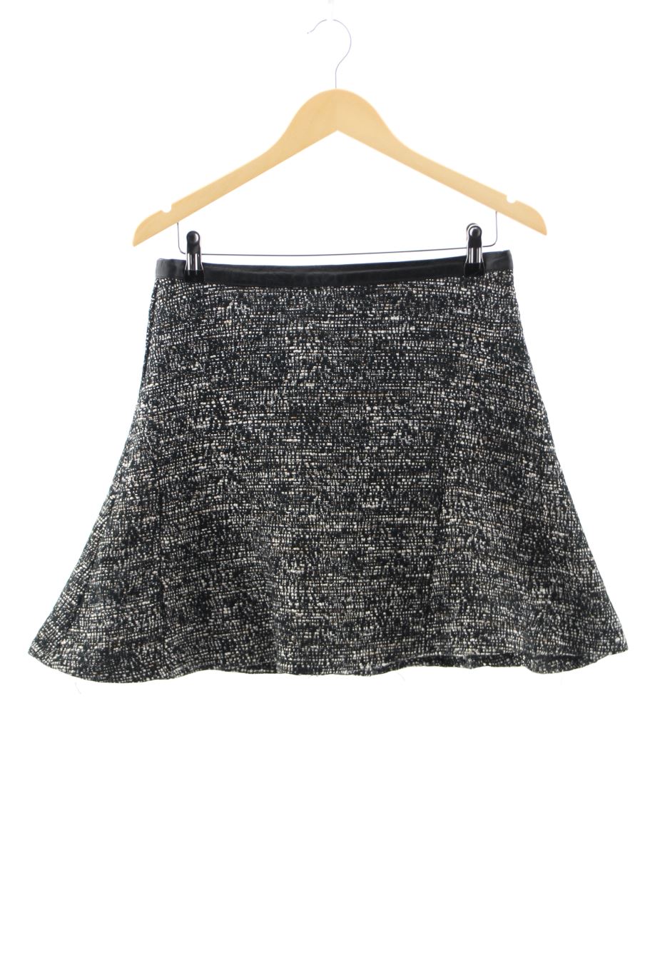 Falda de H&M de la talla 38, de color negro