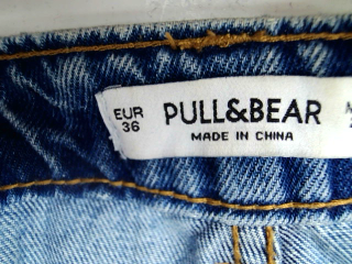 Vaquero de Pull & Bear de la talla 36, de color azul de ropa vaquera