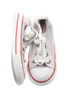 Chaussures de sport 24 Converse, photo 1 sur 2