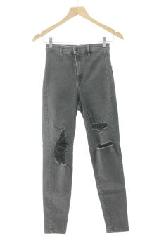 Jeans 34 Bershka, photo 1 sur 2