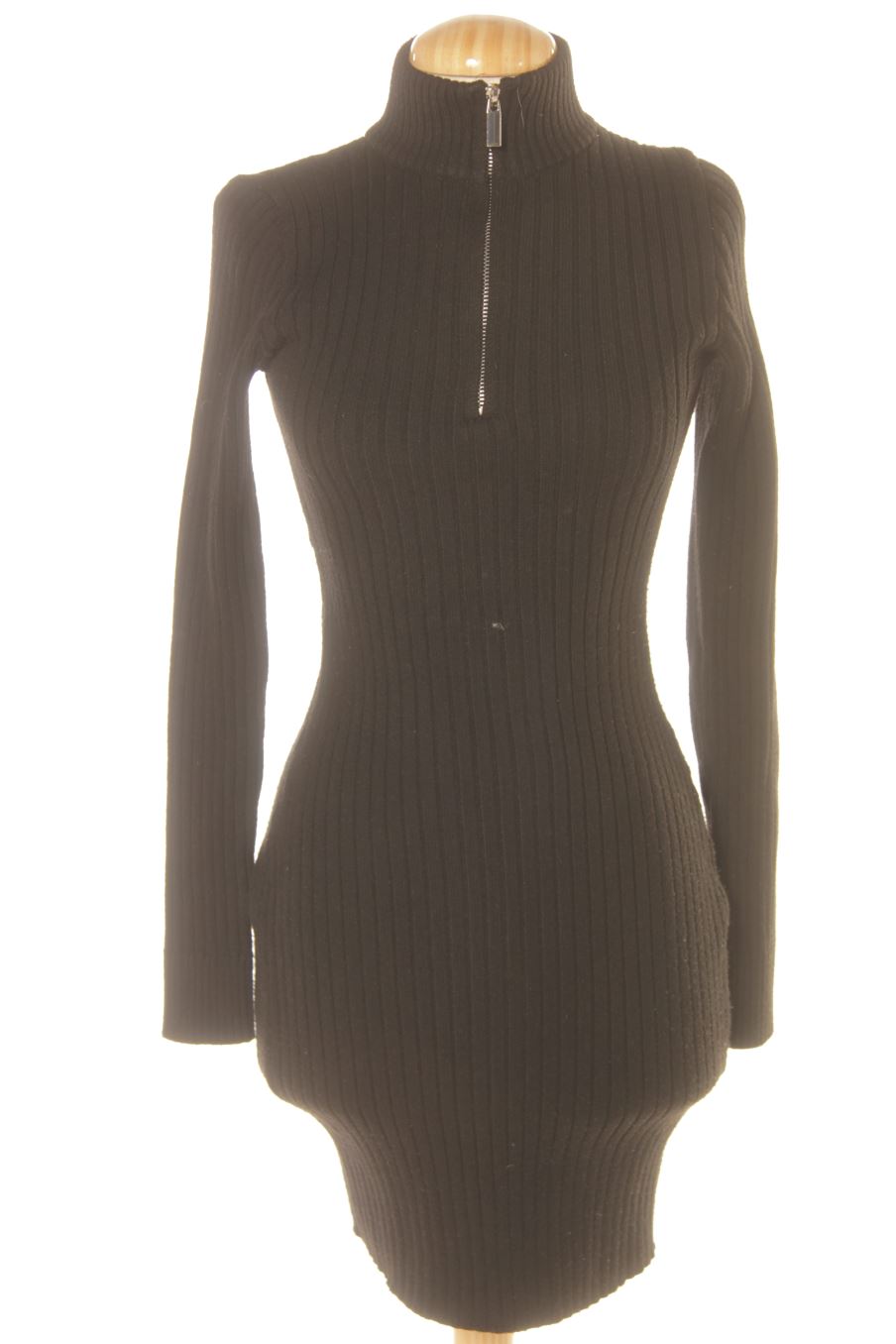 Vestito casual de Bershka de la talla XS, de color nero