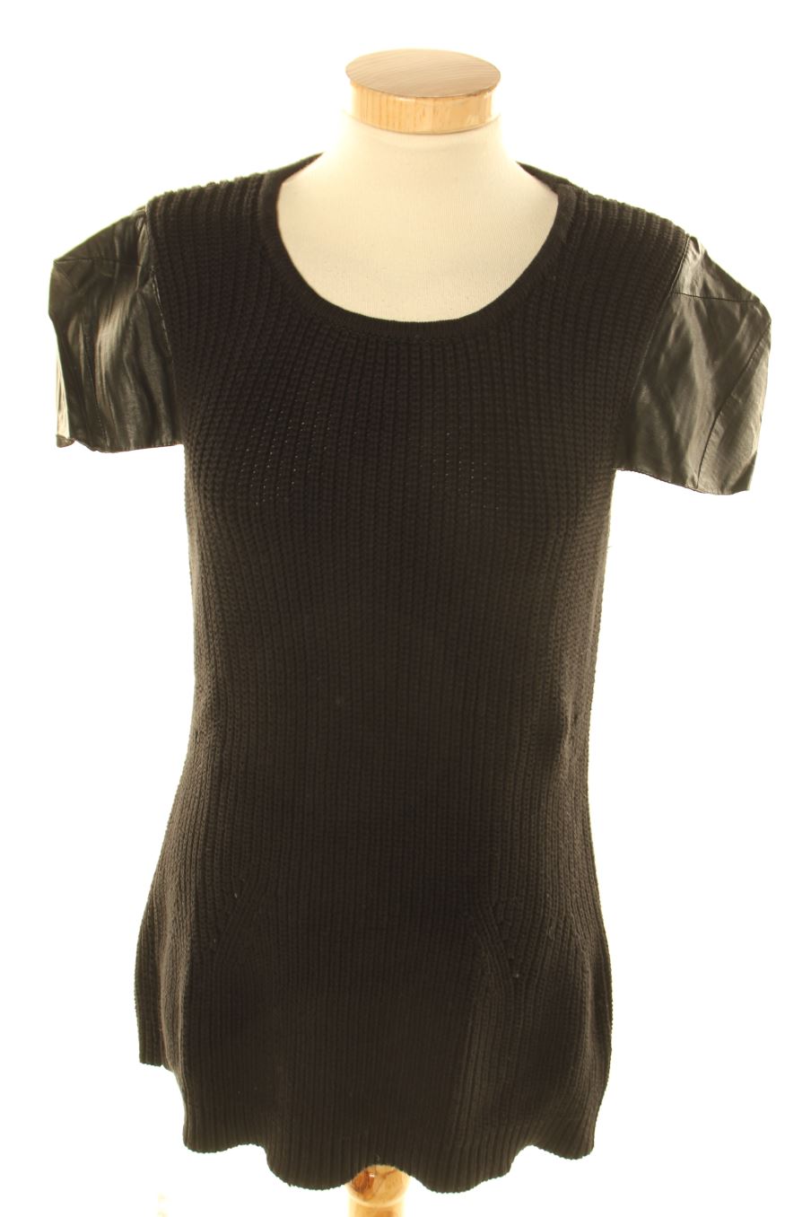 Jersey de Sweewe  de la talla M, de color negro