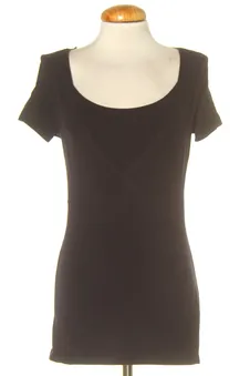 Maglietta S H&M, foto 1 di 2