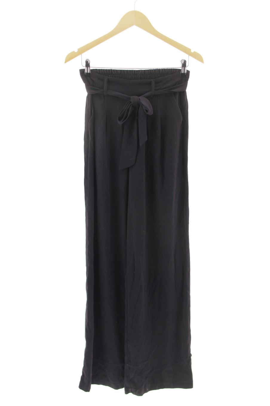 Pantalones de Stradivarius de la talla S, de color negro