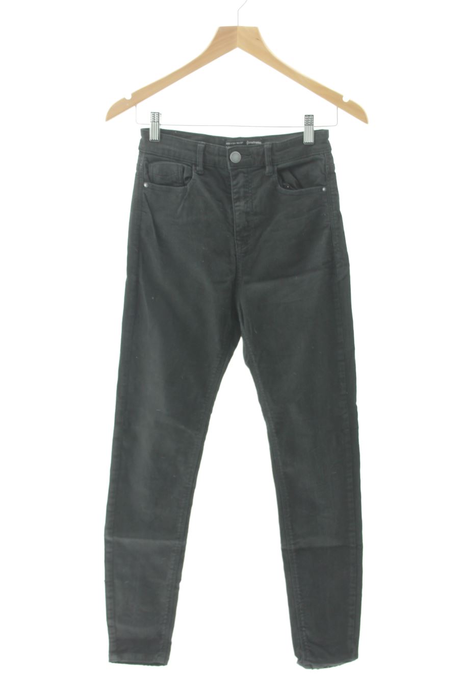 Jeans Stradivarius de la taille 36, de couleur noir de denim