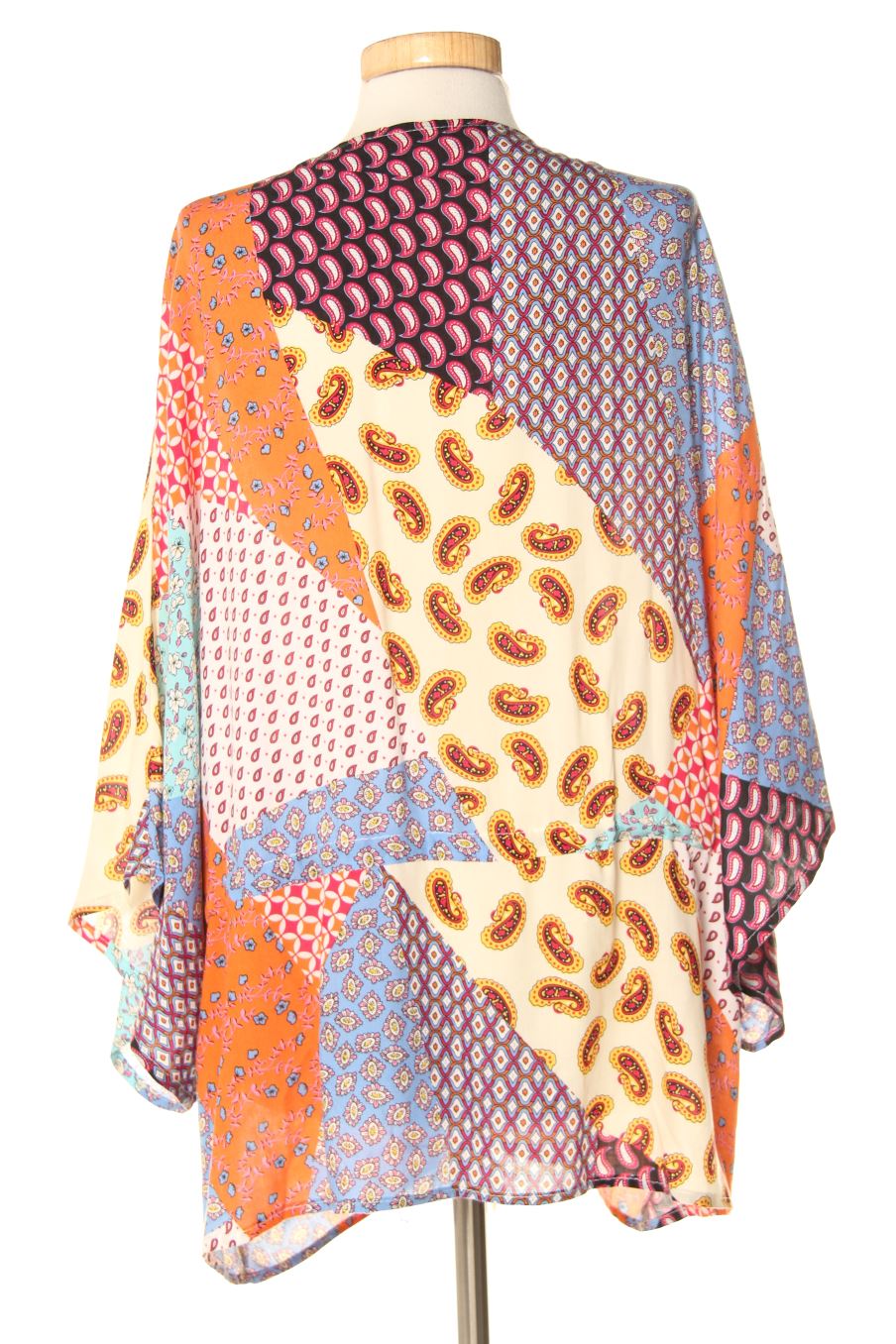 Kimono de PERCENTIL de la talla M, de color estampado