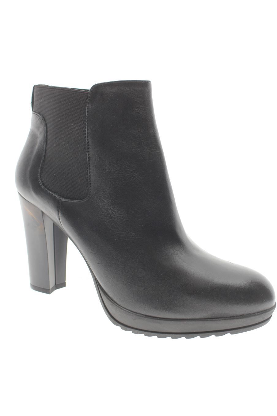 Botines de Milton (Shoes) de la talla 40, de color negro de