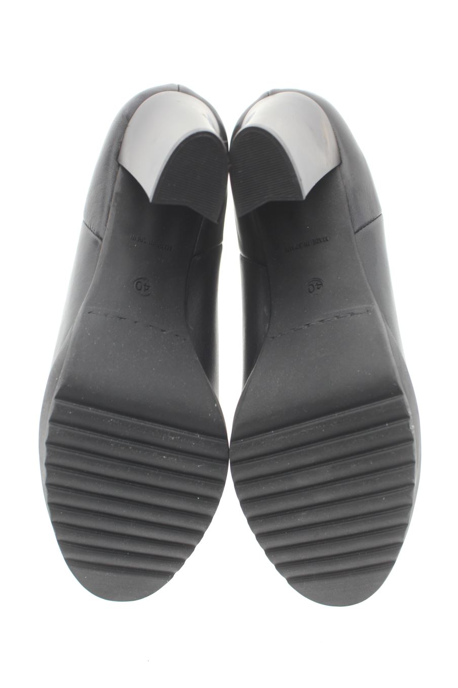 Botines de Milton (Shoes) de la talla 40, de color negro de